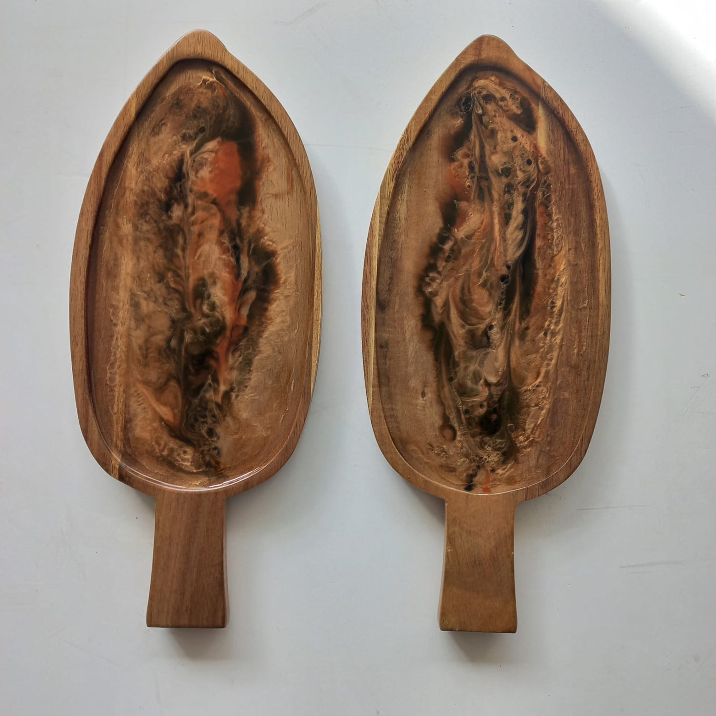 HOJAS EN MADERA