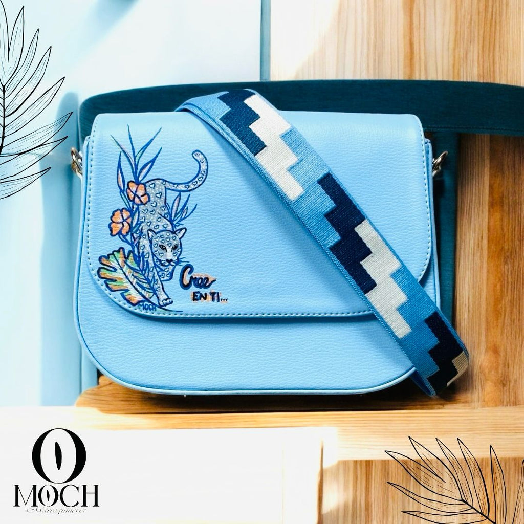 MOCHILA AZUL CON JAGUAR